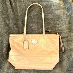 Coach Medium tote